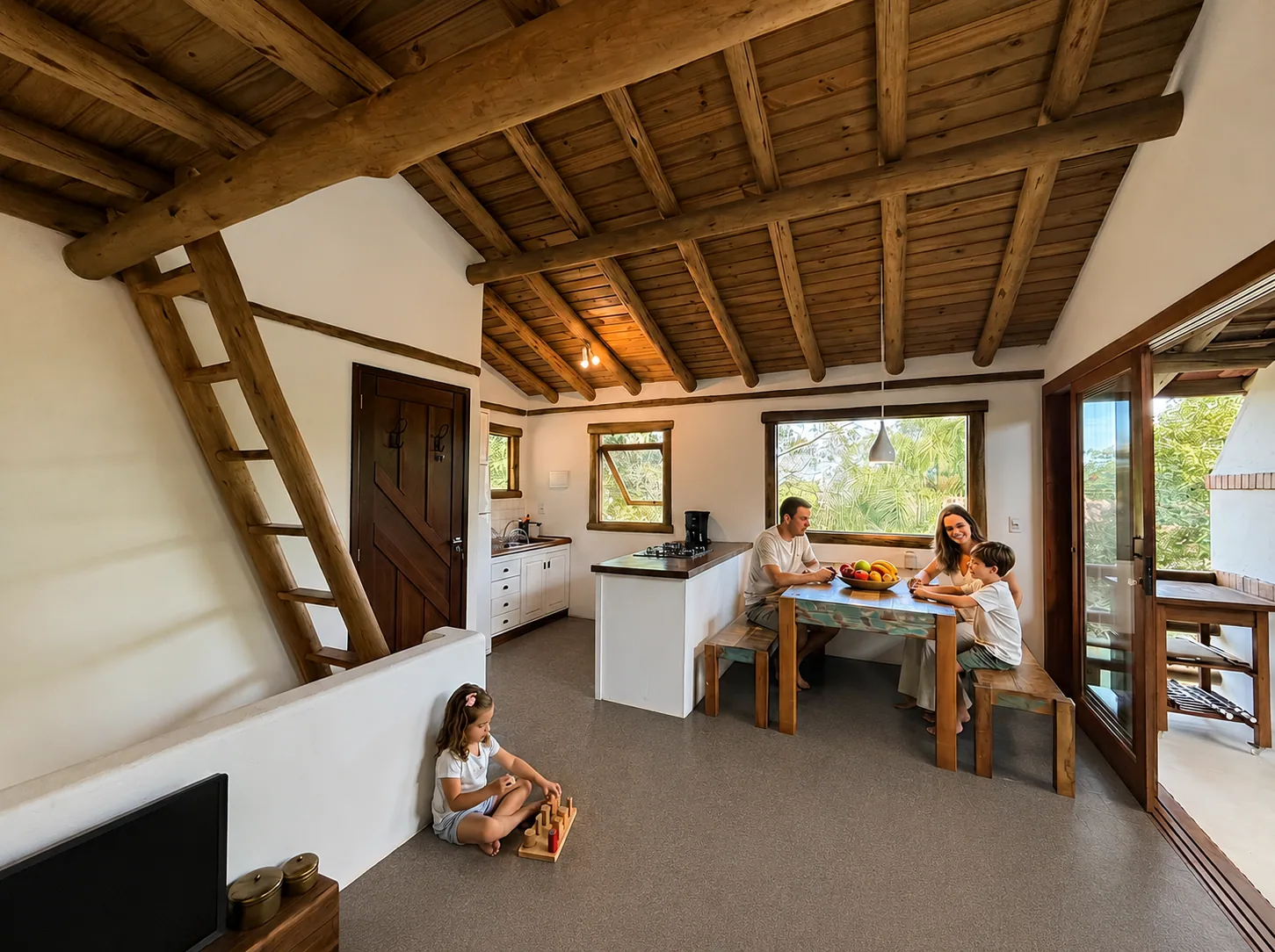 Planta aberta da Casa de Baixo na Casa da Árvore, Praia do Rosa, sala, mesa de jantar e cozinha integradas, mezanino acima e porta para a varanda com churrasqueira.