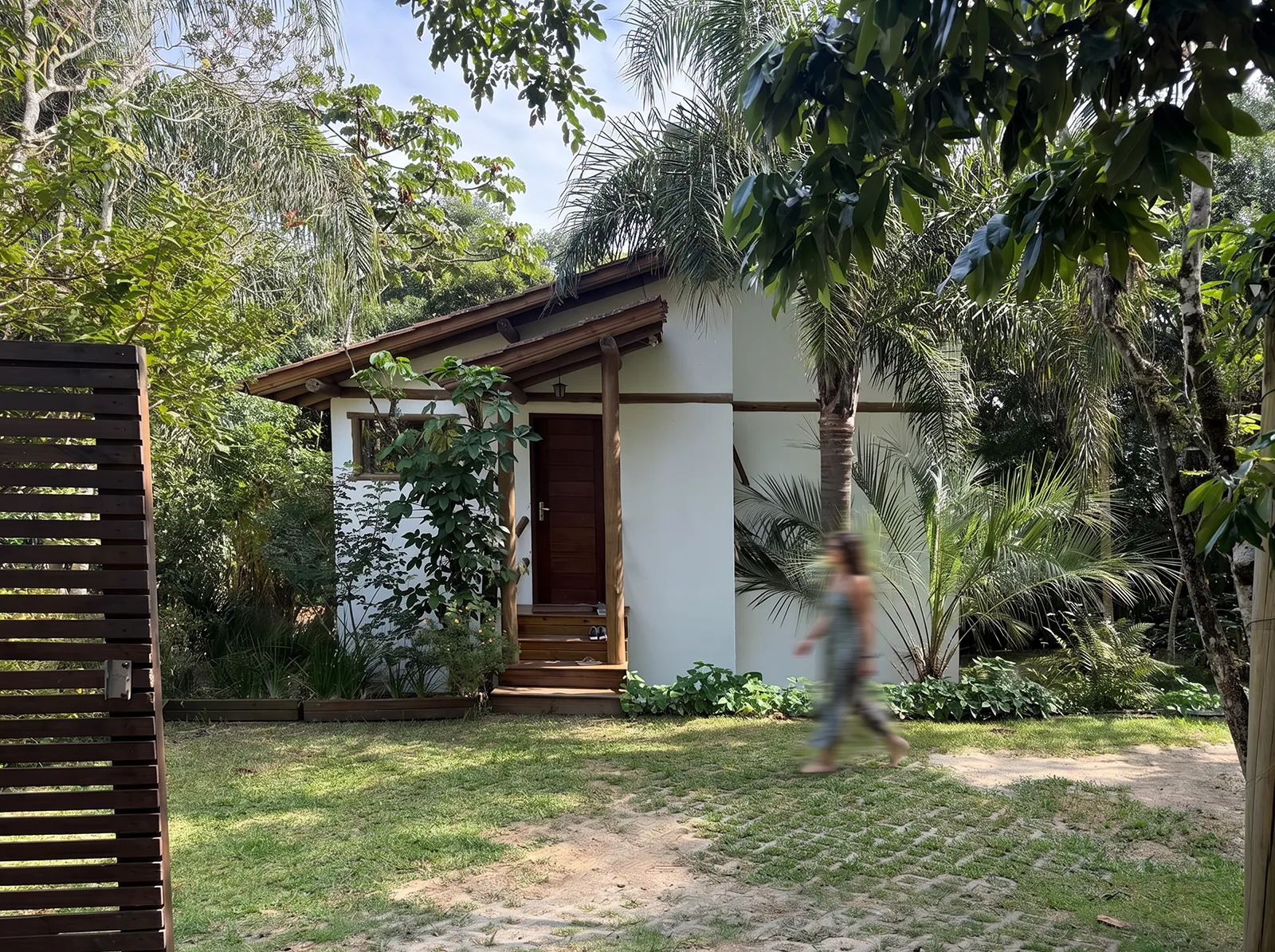 Casa da Arvore Praia do Rosa - Casa Baixo Entrada Principal